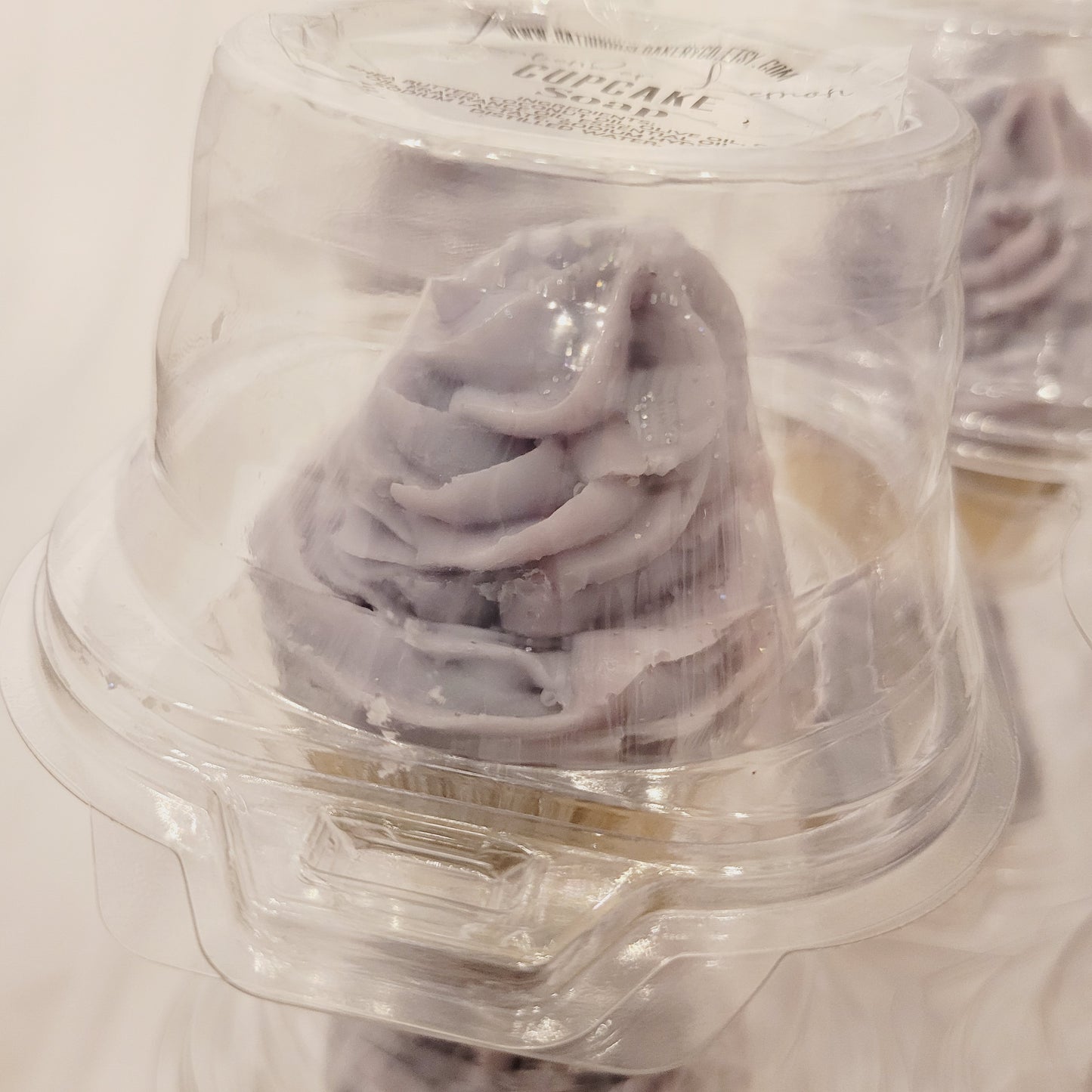 GOATMILK CUPCAKE SOAP (LAVENDER LEMON)