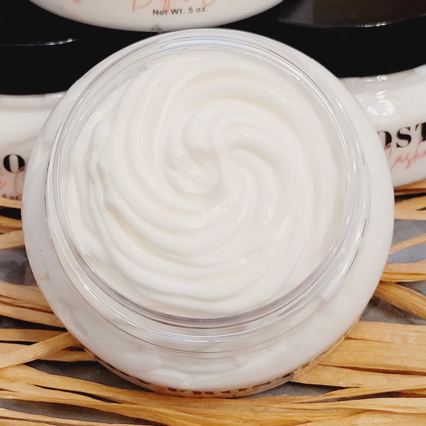 CREAMY BODY FROSTING